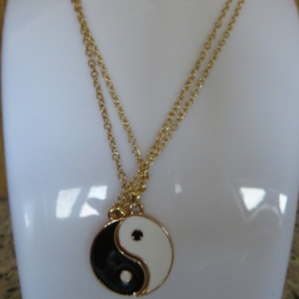 nwt Yin Yang Interchangeable Necklaces Gold Tone (K294)